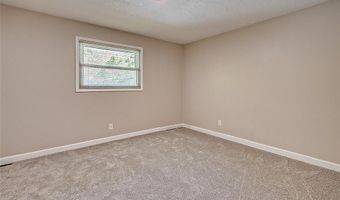 1856 Old Farmer Rd, Asheboro, NC 27205