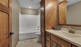 212 Woolgrass Way, Avon, MN 56310