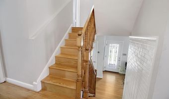 9504 WADSWORTH Dr, Bethesda, MD 20817
