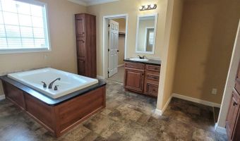 1927 N Twelfth St, Augusta, AR 72006