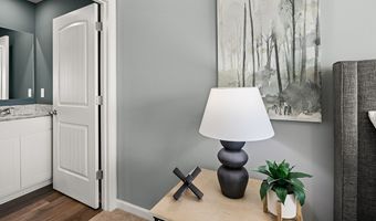 5989 SKYLAR Dr, Atlanta, GA 30336