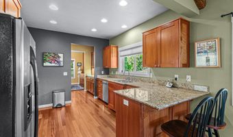 345 Fair Oaks Ave, Ashland, OR 97520