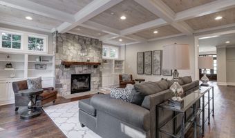 5700 TANGLEWOOD Dr, Bethesda, MD 20817