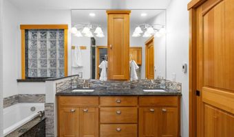 434 Monte Vista Dr, Ashland, OR 97520