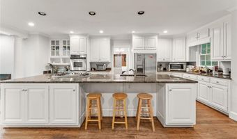 2986 Mornington Dr NW, Atlanta, GA 30327