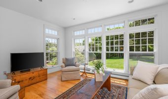 91 Allyn Ln, Barnstable, MA 02630