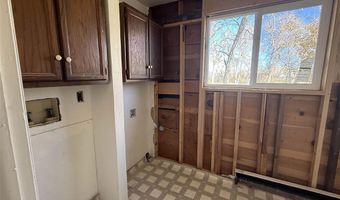 6 Corbett Rd, Cody, WY 82414