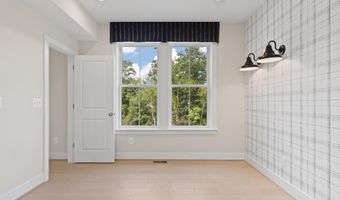 23369 WALKING WOODS Ln, Aldie, VA 20105