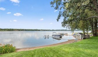 546 Lakeshore Cir, Annandale, MN 55302