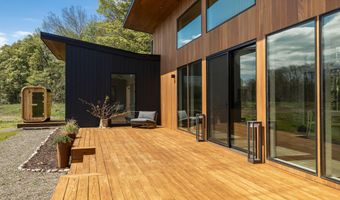 11 Franklin Ln, Accord, NY 12404