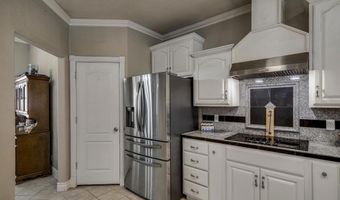 1007 BLUEBONNET Ln, Adkins, TX 78101