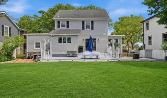 17 Norman Ave, Amityville, NY 11701