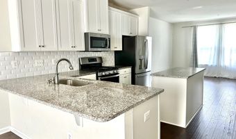 22370 LUCAS Ter, Ashburn, VA 20148