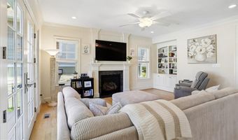 7800 RADNOR Rd, Bethesda, MD 20817