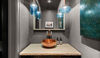 289 Exhibition Ln, Aspen, CO 81611