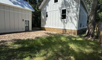 216 15th St, Apalachicola, FL 32320
