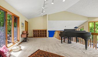 1843 Timber Trail Dr SE, Ada, MI 49301