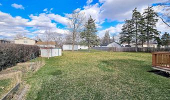 357 N PIONEER Dr, Addison, IL 60101