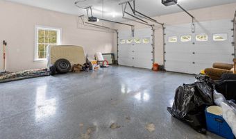 183 Skyline Rd, Bangor, ME 04401