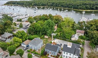 22 Castle St 3, East Greenwich, RI 02818