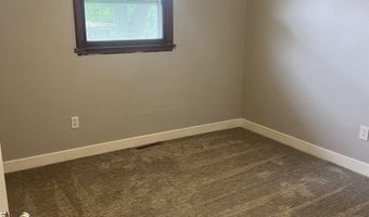 104 S Needles Dr St, Brandon, SD 57005