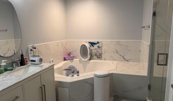 6156 MANCHESTER PARK Cir, Alexandria, VA 22310