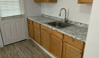 14 Lester St 2L, Ansonia, CT 06401