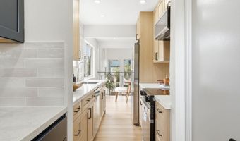 2013 Dolphin Dr, Aptos, CA 95003