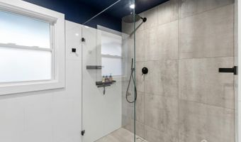 125 W Minna Ave, Avenel, NJ 07001