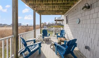 18 STARFISH Dr, Narragansett, RI 02882