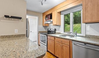 28 Harris St 2, Acton, MA 01720