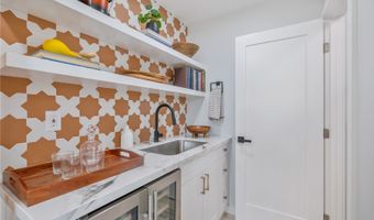1232 Hele St, Kailua, HI 96734