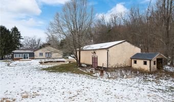 1821 Myersville Rd, Akron, OH 44312