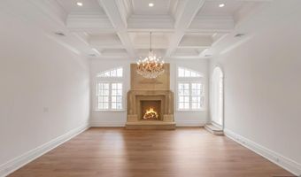 67 Robin Ln, Alpine, NJ 07620