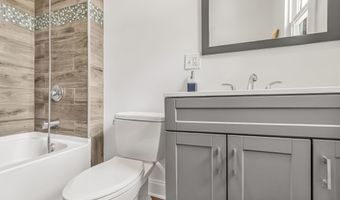 19 Lester St, Ansonia, CT 06401