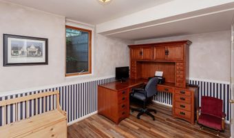 3806 Columbine Ave, Ames, IA 50010