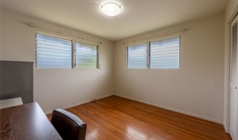 98-1383 Akaaka St, Aiea, HI 96701
