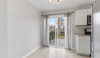 39 Harborage Ave, Bayville, NJ 08721