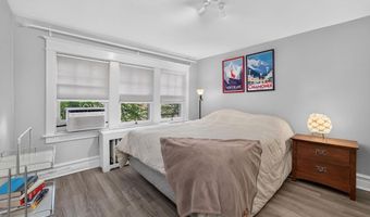 2445 W ALLEN St, Allentown, PA 18104
