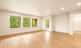 19 Lothian Ln, Bella Vista, AR 72715