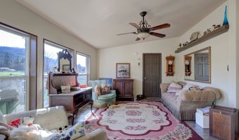 514 EAKIN Rd, Azalea, OR 97410