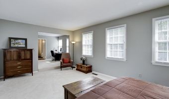 13 AVALON Ct, Bethesda, MD 20816