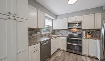 3069 HANSON St, Cheyenne, WY 82001