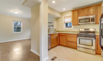 6106 BANGOR Dr, Alexandria, VA 22303