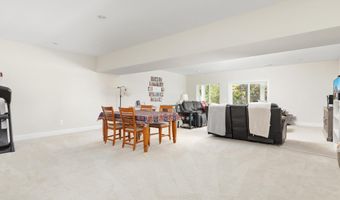 144 COWBIRD St, Lake Frederick, VA 22630