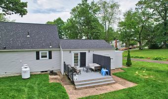 34 Forest St, Bristol, CT 06062
