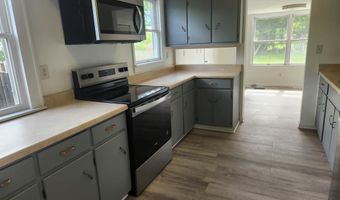 112 N. State St, Athens, WV 24712