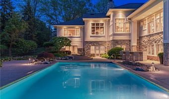 520 Bristol Dr, Aurora, OH 44202