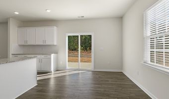 1061 Misty Creek Dr, Aberdeen, NC 28315