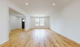 55 B Moulthrop St, Ansonia, CT 06401